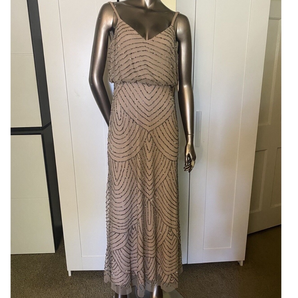 EUC Adrianna Papell beige beaded long maxi formal dress gown size 2P